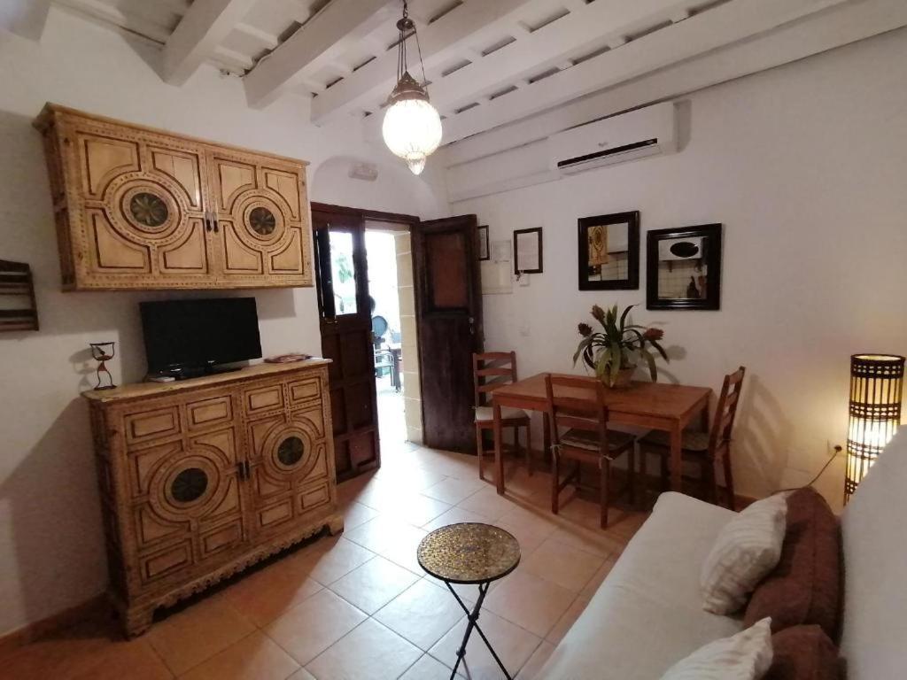 Apartamentos El Patio Andaluz Jerez de la Frontera Buitenkant foto